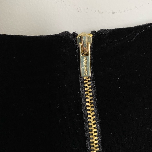 Calvin Klein velour dress with bell sleeves - Picture 3 of 9